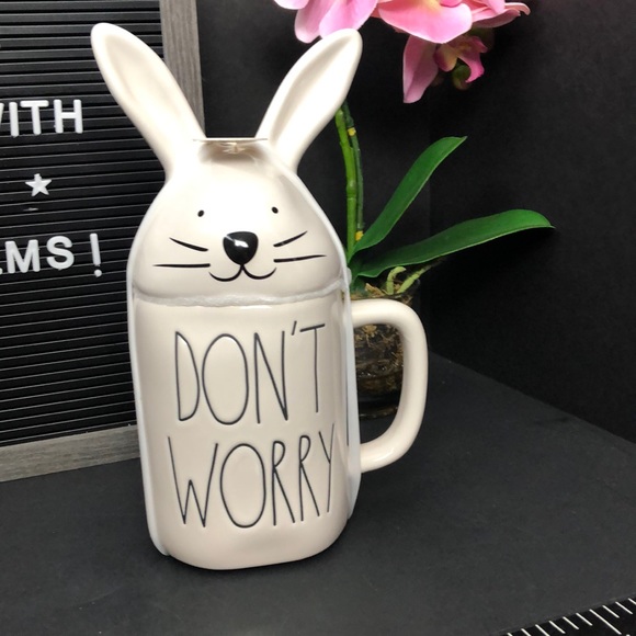 NEW with tags Rae Dunn Don’t Worry Be Hoppy Mug - Picture 2 of 10